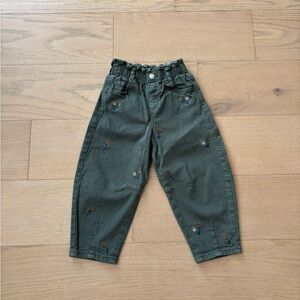 Zara toddler olive green floral pants, size 4Y